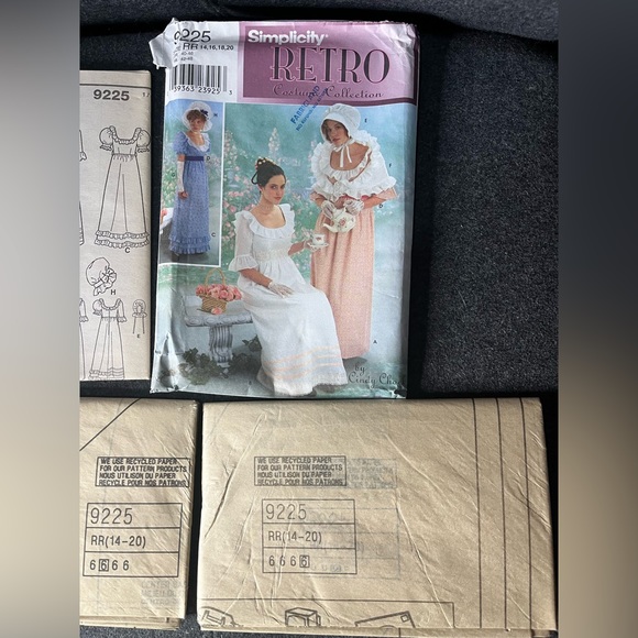 Simplicity Retro Costume Collection Regency Dress - Picture 7 of 7